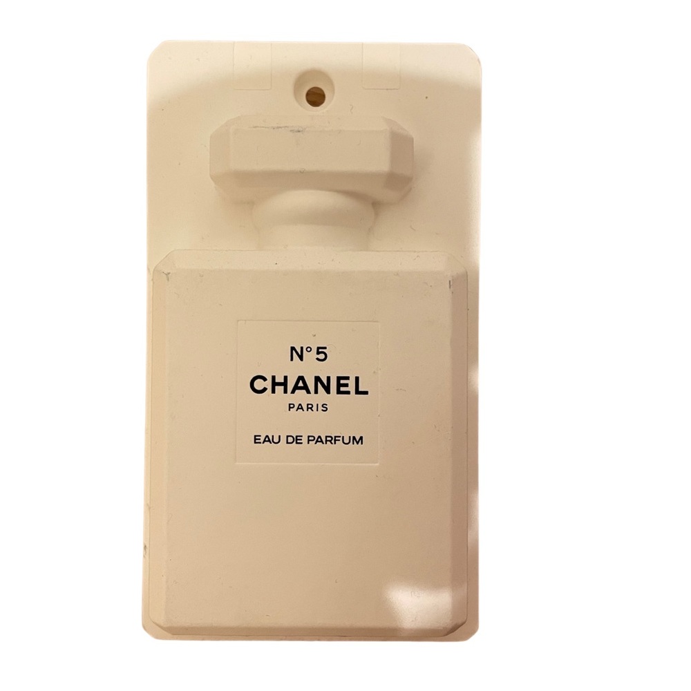 NIB Chanel No. 5 Eau de Parfum Spray in Limited Edition Packaging